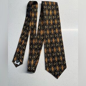 Sophisticated Black and Gold Geometric Tie